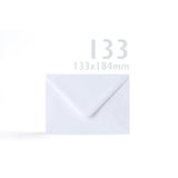 Hladké bílé kartičky 250 g/m² a obálky 100 g/m² – balení