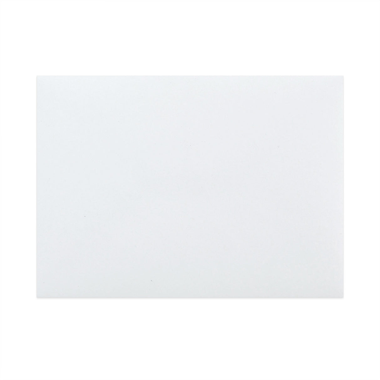 Bílé obálky z recyklovaného papíru